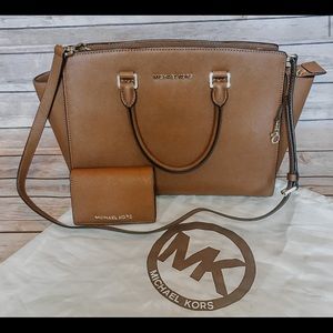 MICHAEL KORS PURSE